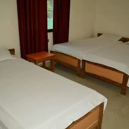 Middle Way Home Stay Bodh Gaya Extérieur photo