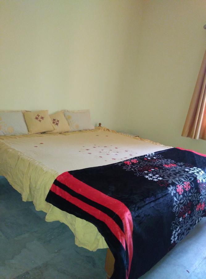 Middle Way Home Stay Bodh Gaya Extérieur photo