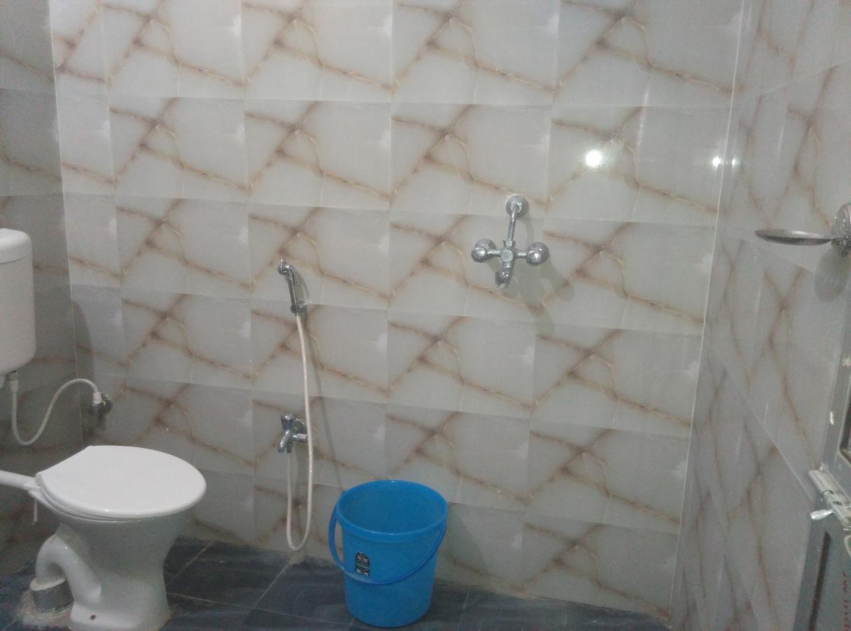 Middle Way Home Stay Bodh Gaya Extérieur photo