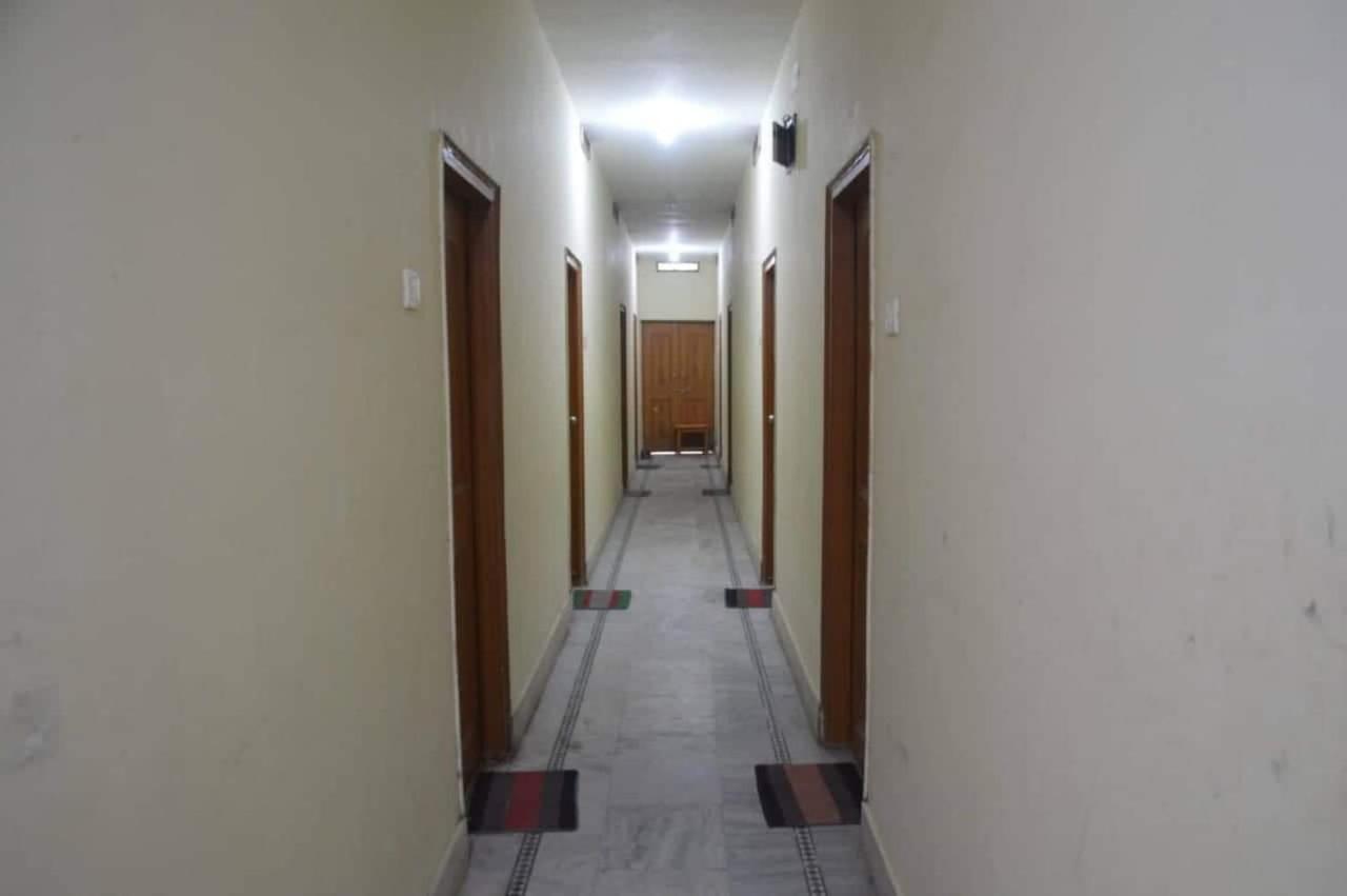 Middle Way Home Stay Bodh Gaya Extérieur photo